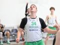33 / 63